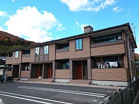 サンファミール西辛川  ｜ 岡山県岡山市北区西辛川（賃貸アパート2LDK・1階・55.37㎡） その1