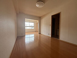 せかんどゆーす西口 6階1LDKのリビング/ダイニング