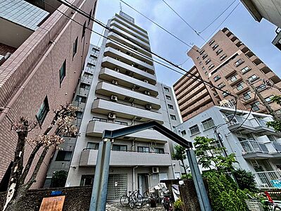 外観：陽当り・通風に優れた魅力的で快適さを追求したマンションです。