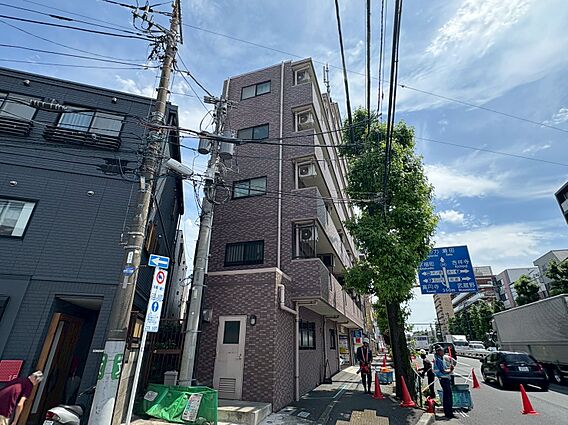 忙しく過ぎゆく...