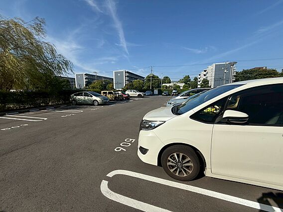 駐車スペースが...