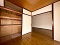 清かで艶やかな...