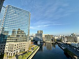 眺望や窓からの景色が良いと、家で過ごす時間も快適です。