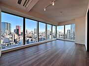 通風・採光に優れ、心地よい光と風が溢れています。