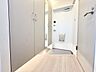 玄関：安らぎに満ちた空間がここから始まります。