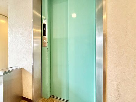 エレベーター完備のため荷物が多くなっても安心。
