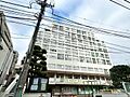 忙しく過ぎゆく...