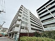 飽きのこないシンプルモダンな外観です。