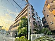 飽きのこないシンプルモダンな外観です。