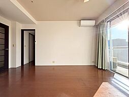 シンプルな内装と偏り過ぎないデザインで統一しました。