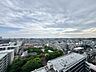 バルコニー：眺望や窓からの景色が良いと、家で過ごす時間も快適です。