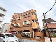 飽きのこないシンプルモダンな外観です。