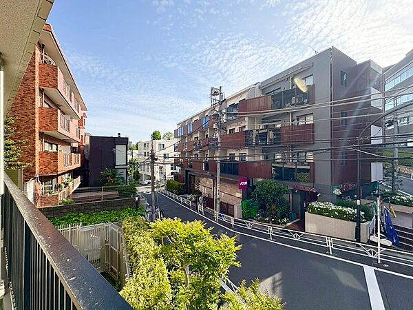 バルコニーを拡大表示
