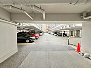駐車スペースが嬉しいですね。※空き状況は都度ご確認下さい。