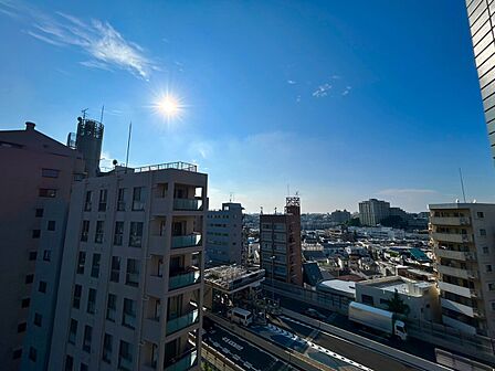 眺望や窓からの景色が良いと、家で過ごす時間も快適です。