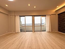 伸びやかな空間のなかで、ゆったりとしたひとときを過ごせます。