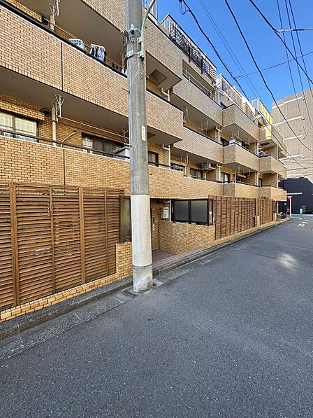 忙しく過ぎゆく日常を置き去るほど、ゆったりした時間が流れる住環境。