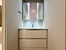 洗面：清潔感を感じられる洗面化粧台。