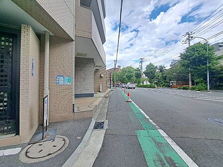 アクセスに優れ、ビジネスにもプライベートにも広範囲にカバーします。