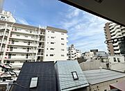 眺望や窓からの景色が良いと、家で過ごす時間も快適です。