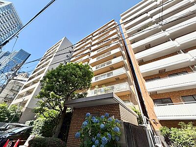 外観：飽きのこないシンプルモダンな外観です。
