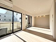 充実した生活は伸びやかな居室空間から始まります。