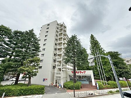 眺望や窓からの景色が良いと、家で過ごす時間も快適です。