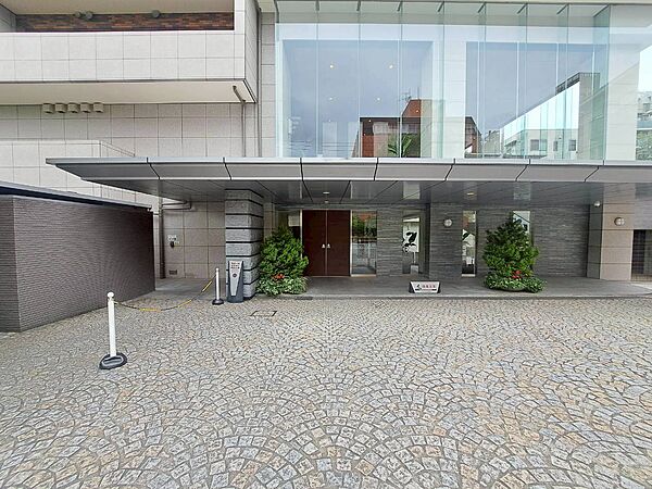 エントランスを拡大表示