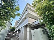 飽きのこないシンプルモダンな外観です。