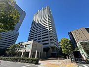 飽きのこないシンプルモダンな外観です。