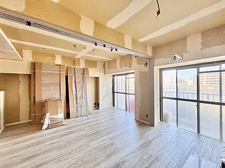 通風・採光に優れ、心地よい光と風が溢れています。