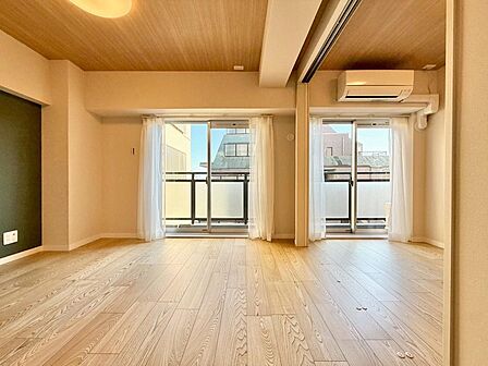 充実した生活は伸びやかな居室空間から始まります。