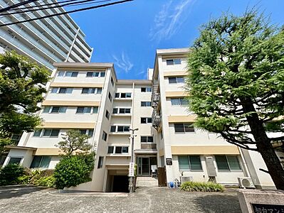 外観:飽きのこないシンプルモダンな外観です。 外観:飽きのこないシンプルモダンな外観です。