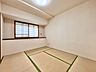 子供部屋：清かで艶やかな時間をもたらしてくれる室内です。