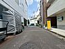 周辺：忙しく過ぎゆく日常を置き去るほど、ゆったりした時間が流れる住環境。