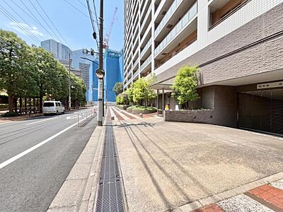 外観:飽きのこないシンプルモダンな外観です。 外観:飽きのこないシンプルモダンな外観です。