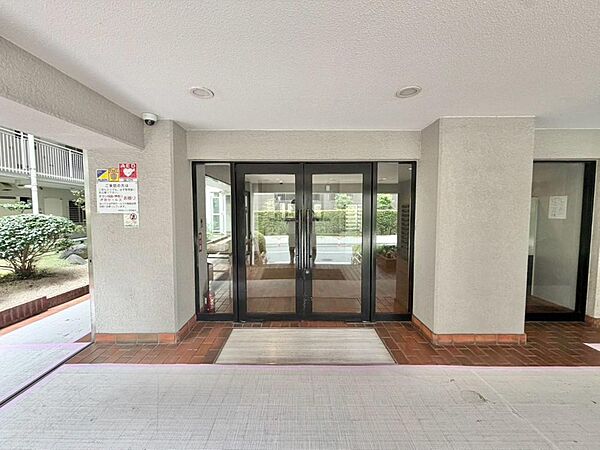 エントランスを拡大表示