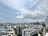 バルコニー：眺望や窓からの景色が良いと、家で過ごす時間も快適です。