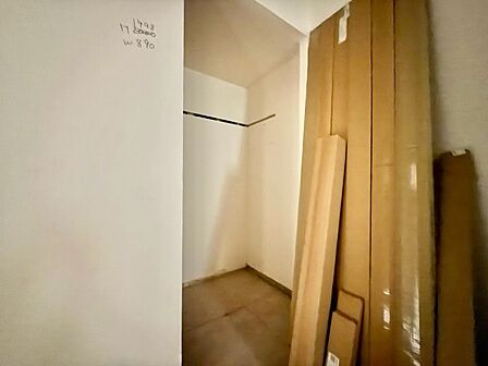 家電やスーツケース、ストック品など何でも片付く嬉しい空間です。