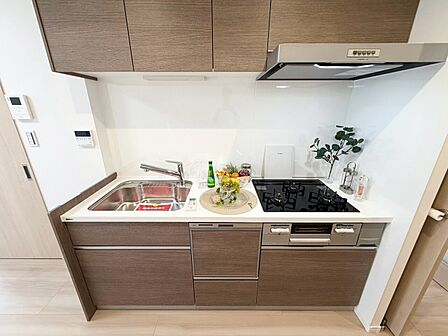 使いやすくスタイリッシュなキッチン空間になっております。