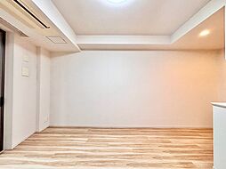 シンプルな内装と偏り過ぎないデザインで統一しました。
