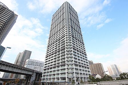 忙しく過ぎゆく日常を置き去るほど、ゆったりした時間が流れる住環境。