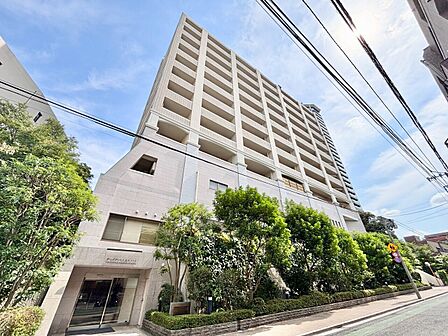 飽きのこないシンプルモダンな外観です。