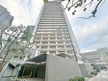 飽きのこないシンプルモダンな外観です。