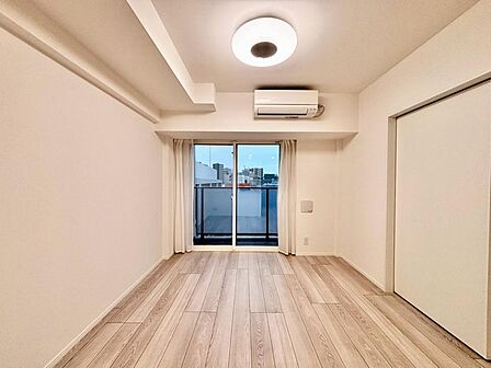 落ち着いた雰囲気に包まれて、伸びやかな空間。