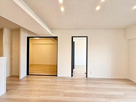 落ち着いた雰囲気に包まれて、伸びやかな空間。