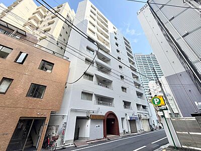 外観:飽きのこないシンプルモダンな外観です。 外観:飽きのこないシンプルモダンな外観です。