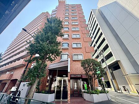 飽きのこないシンプルモダンな外観です。