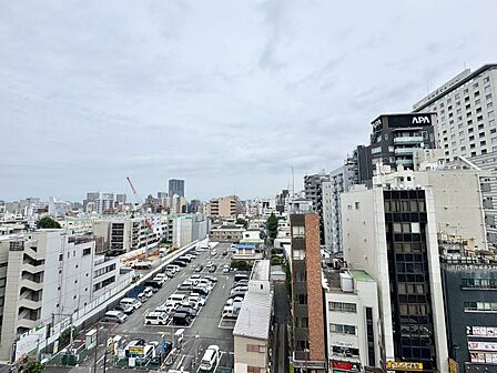 陽当たり・通風・開放感に恵まれた環境です。