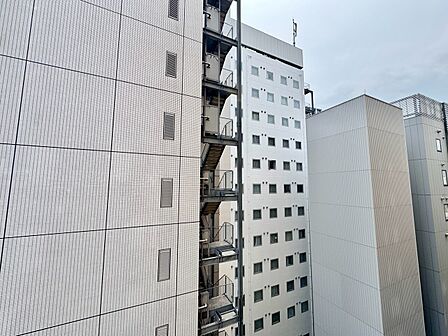 眺望や窓からの景色が良いと、家で過ごす時間も快適です。